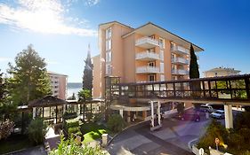 Hotel Neptun - Terme & Wellness Lifeclass ポルトローシュ Exterior photo