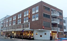 Thon Hotel リレストロム Exterior photo