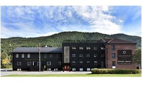 Froken Skjolds Hotel Lyngengarden Mosjøen Exterior photo