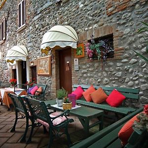 Al Borgo Antico Ristorante Con Camere Bedizzole Exterior photo