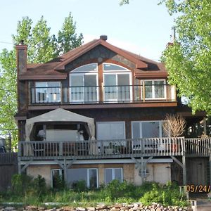 Waterfront Apartment 15 Min From Montreal Airport Pincourt Exterior photo