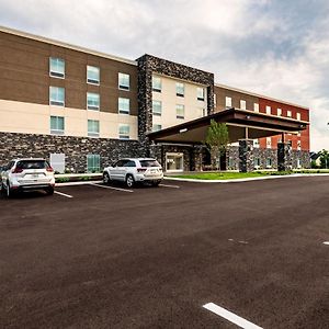 Holiday Inn Express & Suites Dayton East - ビーバークリーク Exterior photo