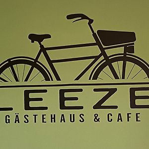 ホテル Gastehaus & Cafe Leeze バート・デュルクハイム Exterior photo