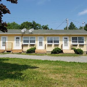 Capeway Extended Stay Lodge Port Hastings Exterior photo