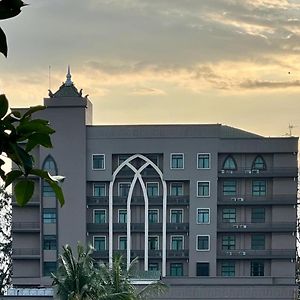 プテリ ベイ ホテル Malacca Exterior photo