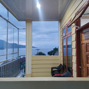 トゥクトゥク Tama View Bed & Breakfast Exterior photo