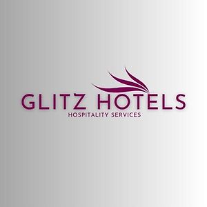 New Phoenix By Glitz Hotels ナビムンバイ Exterior photo