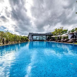 The Shimpang Spa & Poolvilla ソギポ Exterior photo