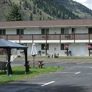 Elks Motel Keremeos Exterior photo