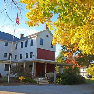 Woodbound Inn Rindge Exterior photo