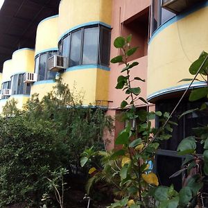 Hotel Sai Samrat Inn ナビムンバイ Exterior photo