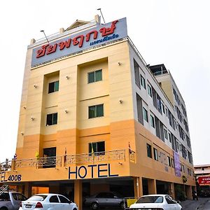 Chaiyaphruk Grand Hotel ナコーン・ラーチャシーマー Exterior photo