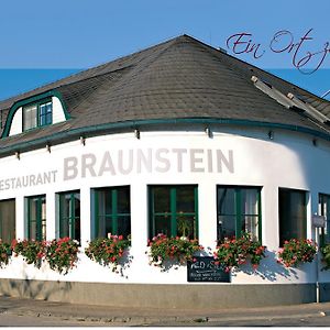 Hotel & Restaurant Braunstein - Pauli'S Stuben プルバッハ・アム・ノイジードラーゼー Exterior photo