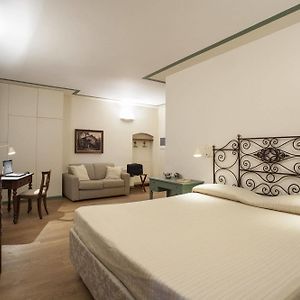 Borromeo Rooms Bed & Living ヴィメルカーテ Exterior photo