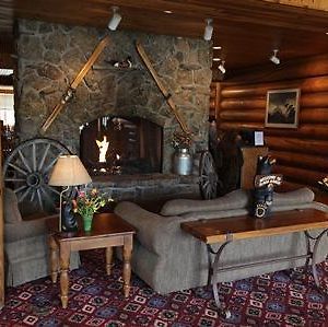 Headwaters Lodge And Cabins モラン Interior photo