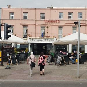 Seaward Hotel ウェストン・スパー・メア Exterior photo