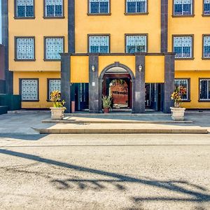 Monte Salerno Hotel & Suites Montemorelos Exterior photo