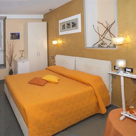 I Coralli Rooms & Apartments モンテロッソ・アル・マーレ エクステリア 写真