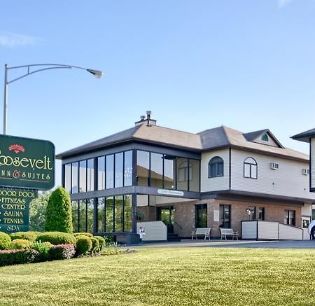 Roosevelt Inn & Suites Saratoga Springs ボールストン・スパ エクステリア 写真