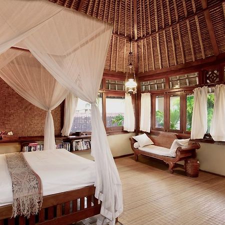 Villa Umah Kupu By Premier Hospitality Asia スミニャック エクステリア 写真