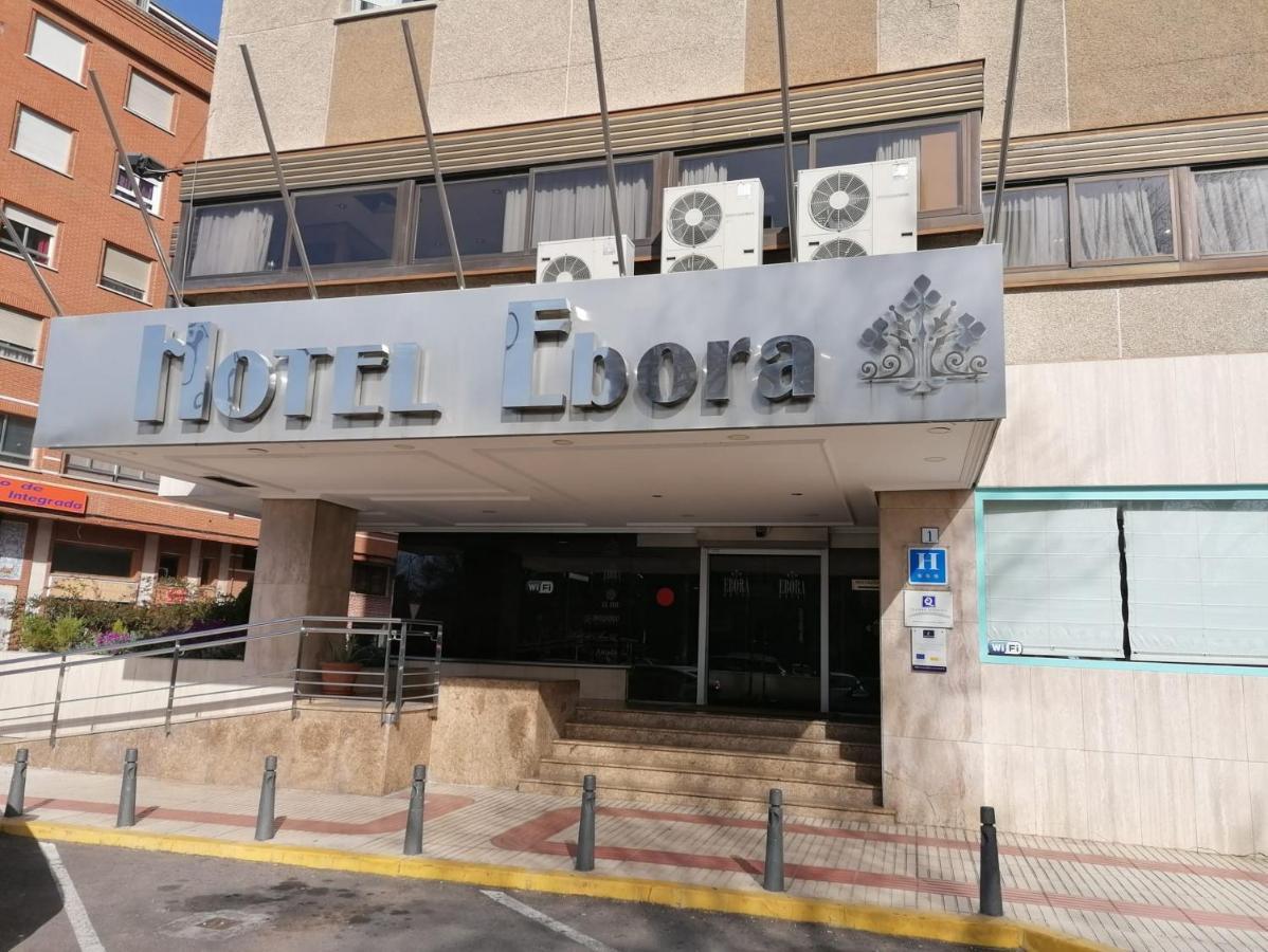 Hotel Ebora By Vivere Stays タラベラ・デ・ラ・レイナ エクステリア 写真