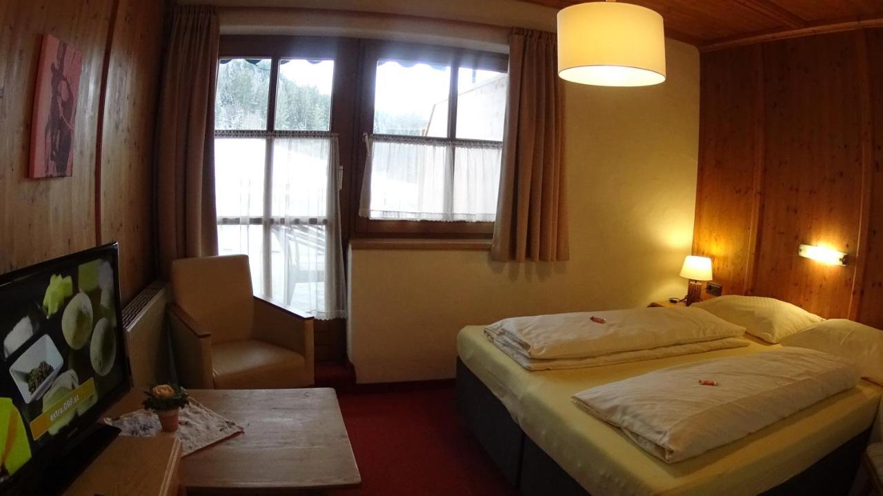 Hotel Willms Am Gaisberg キルヒベルク・イン・チロル 部屋 写真