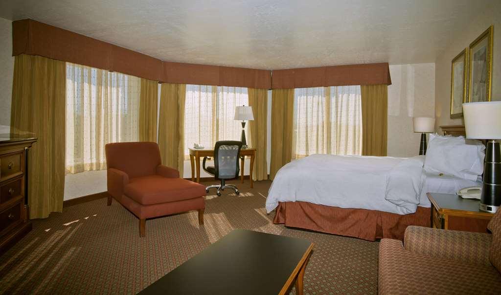 ホテル ハンプトン イン&スイーツ ソルト レイク シティー エアポート ソルトレイクシティ 部屋 写真