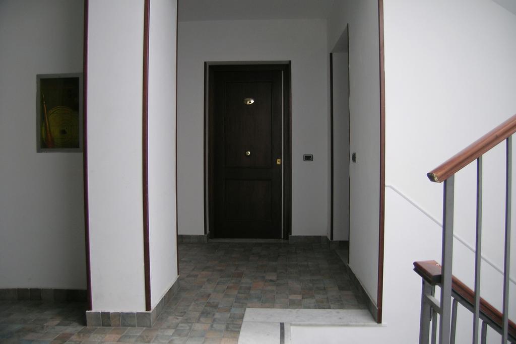 Politi Aparthotel カターニア エクステリア 写真