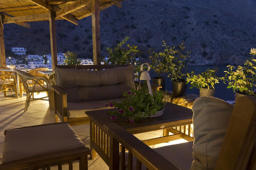 Hotel Porto Loutro On The Hill エクステリア 写真