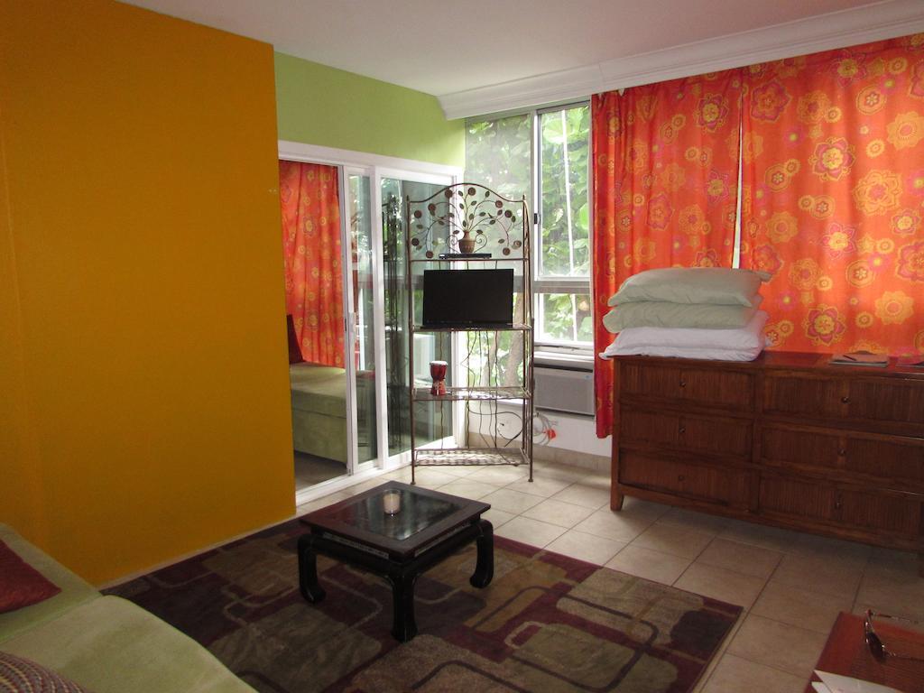 One Bedroom Vacation Rental In Waikiki Grand ホノルル エクステリア 写真