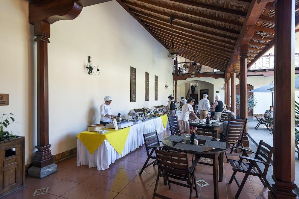 Hotel Plaza Colon - Granada Nicaragua エクステリア 写真