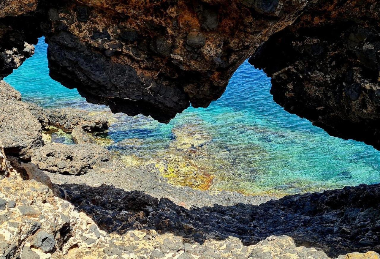 Residence Stella Marina Isola di Ustica エクステリア 写真