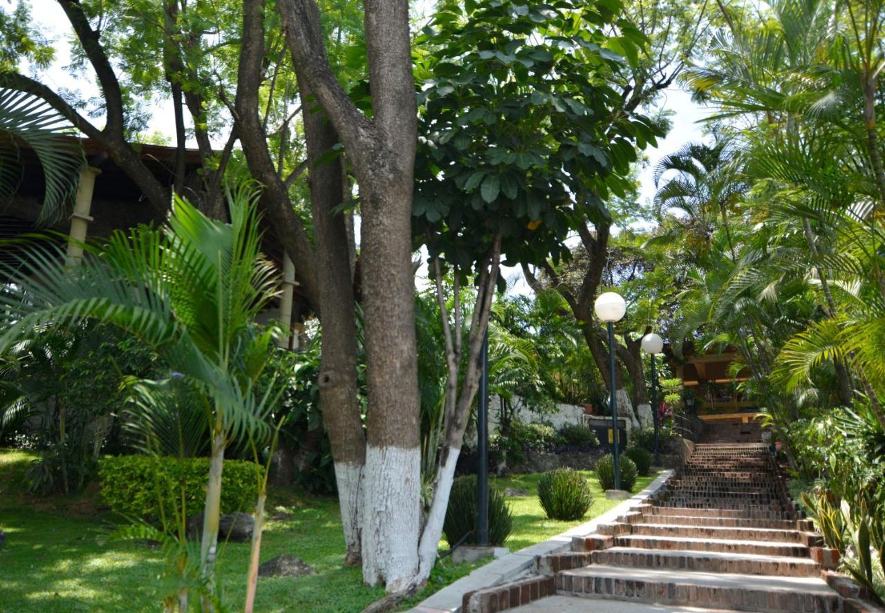 Hotel Coral Cuernavaca Resort & Spa テミスコ エクステリア 写真