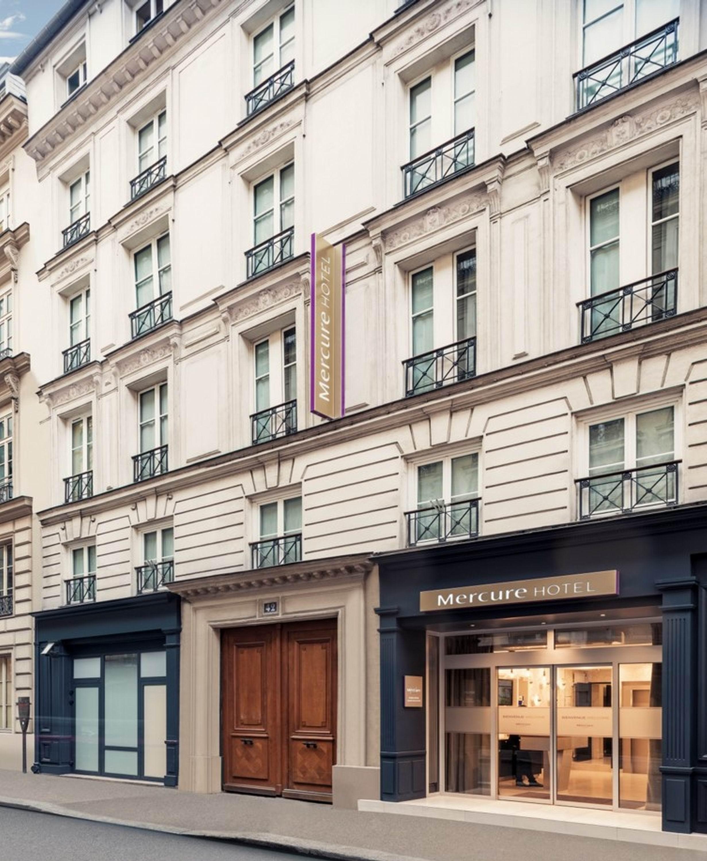 ホテル メルキュール パリ オペラ グラン ブールヴァール エクステリア 写真