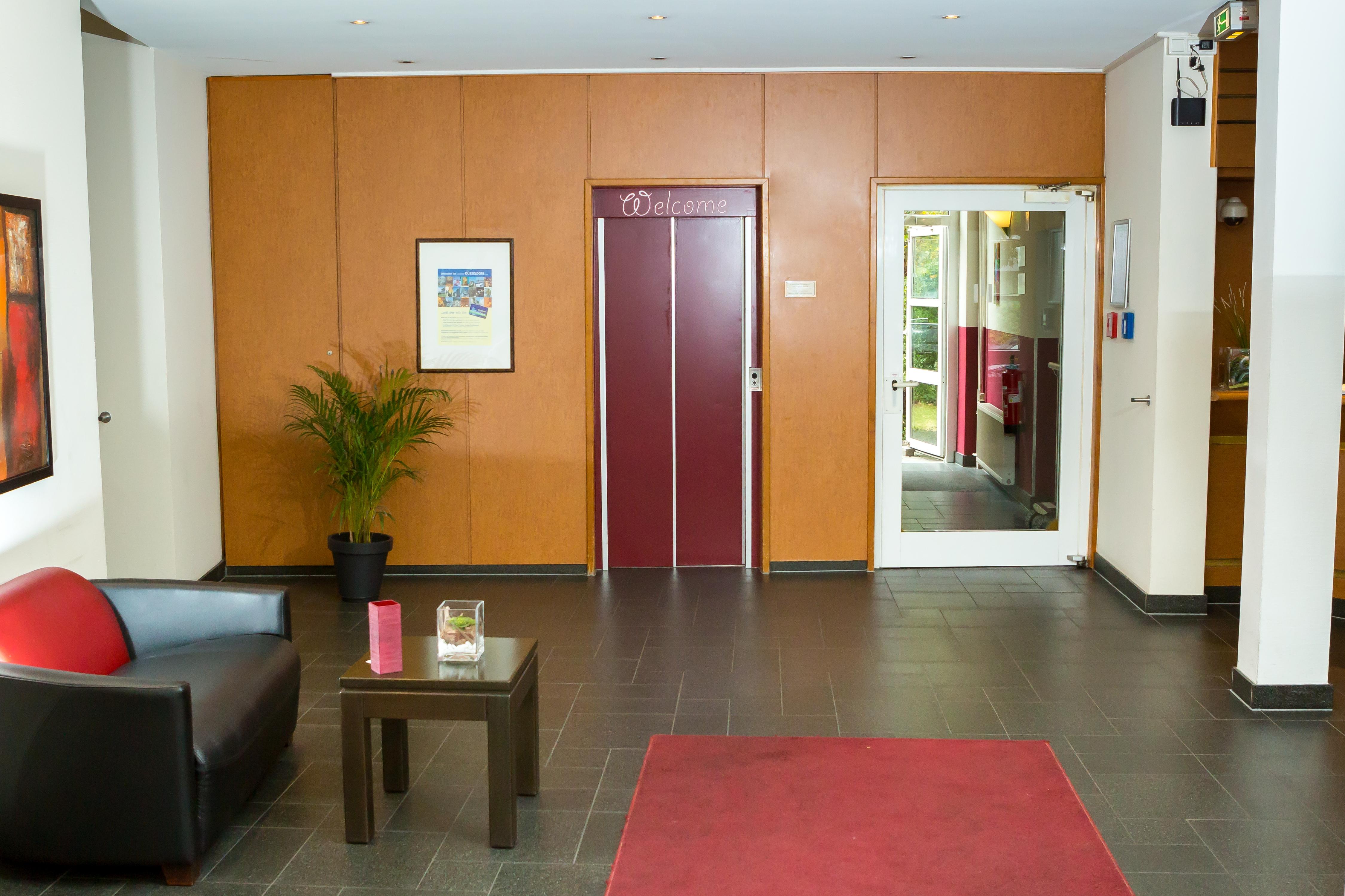 Hk - ホテル デュッセルドルフ シティ エクステリア 写真