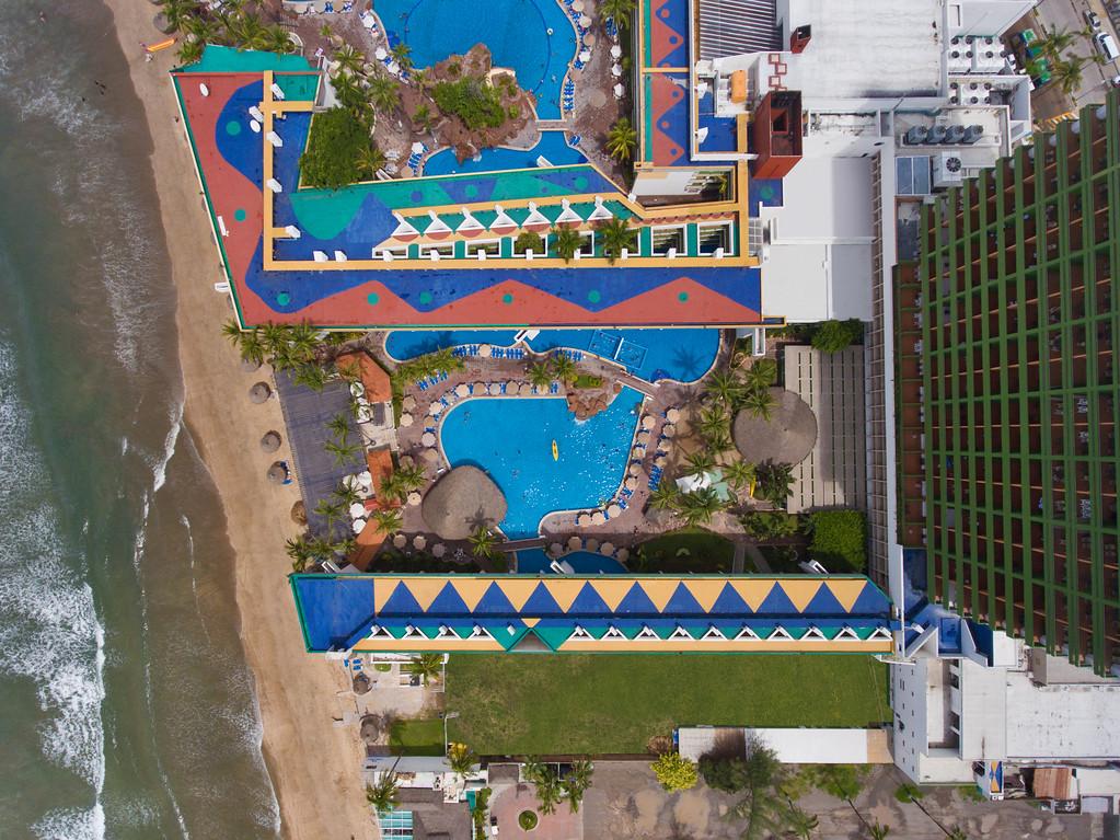 ホテル エル シッド カスティーリャ ビーチ マサトラン エクステリア 写真