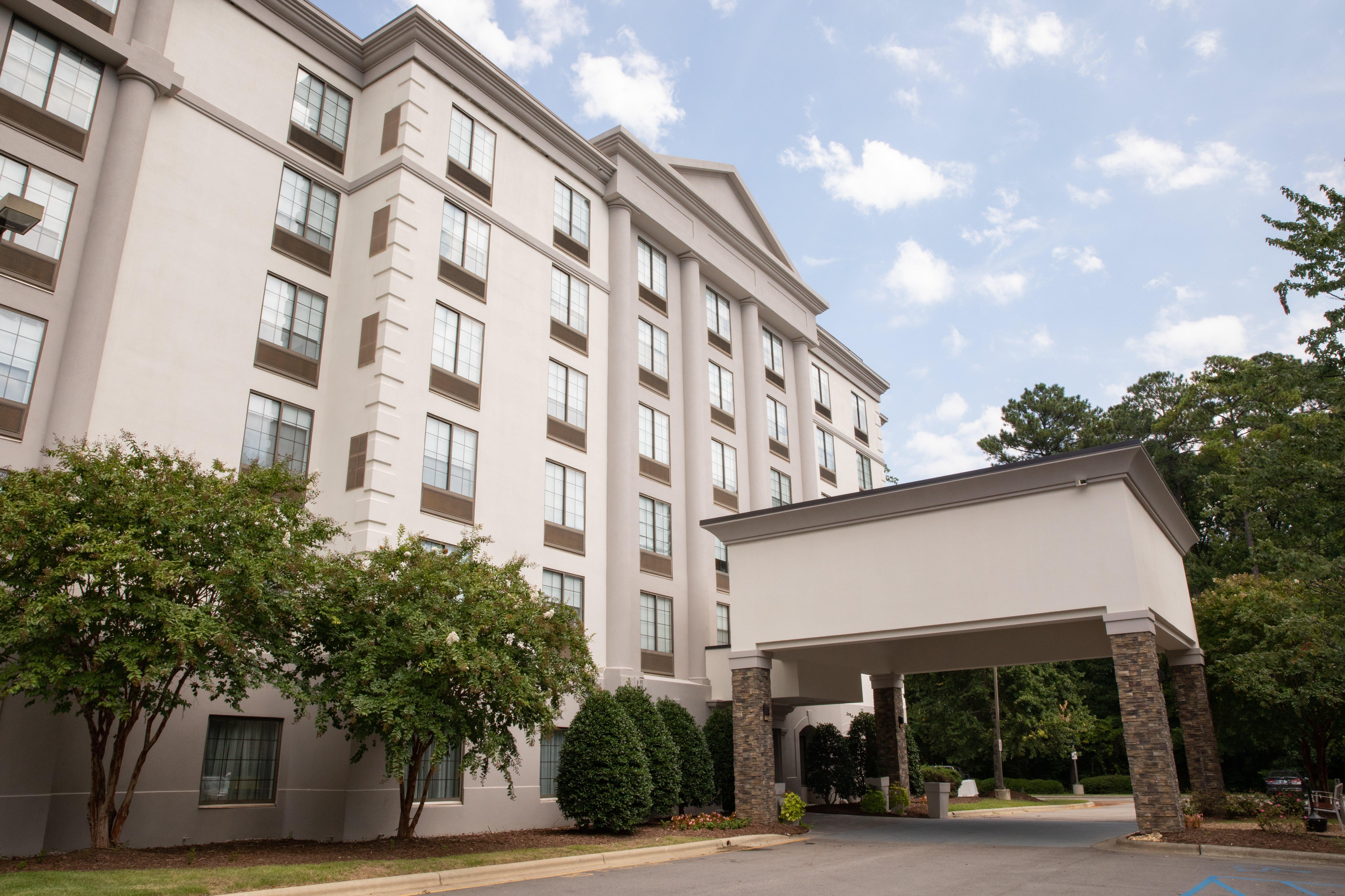 Holiday Inn & Suites Raleigh Cary, An Ihg Hotel エクステリア 写真