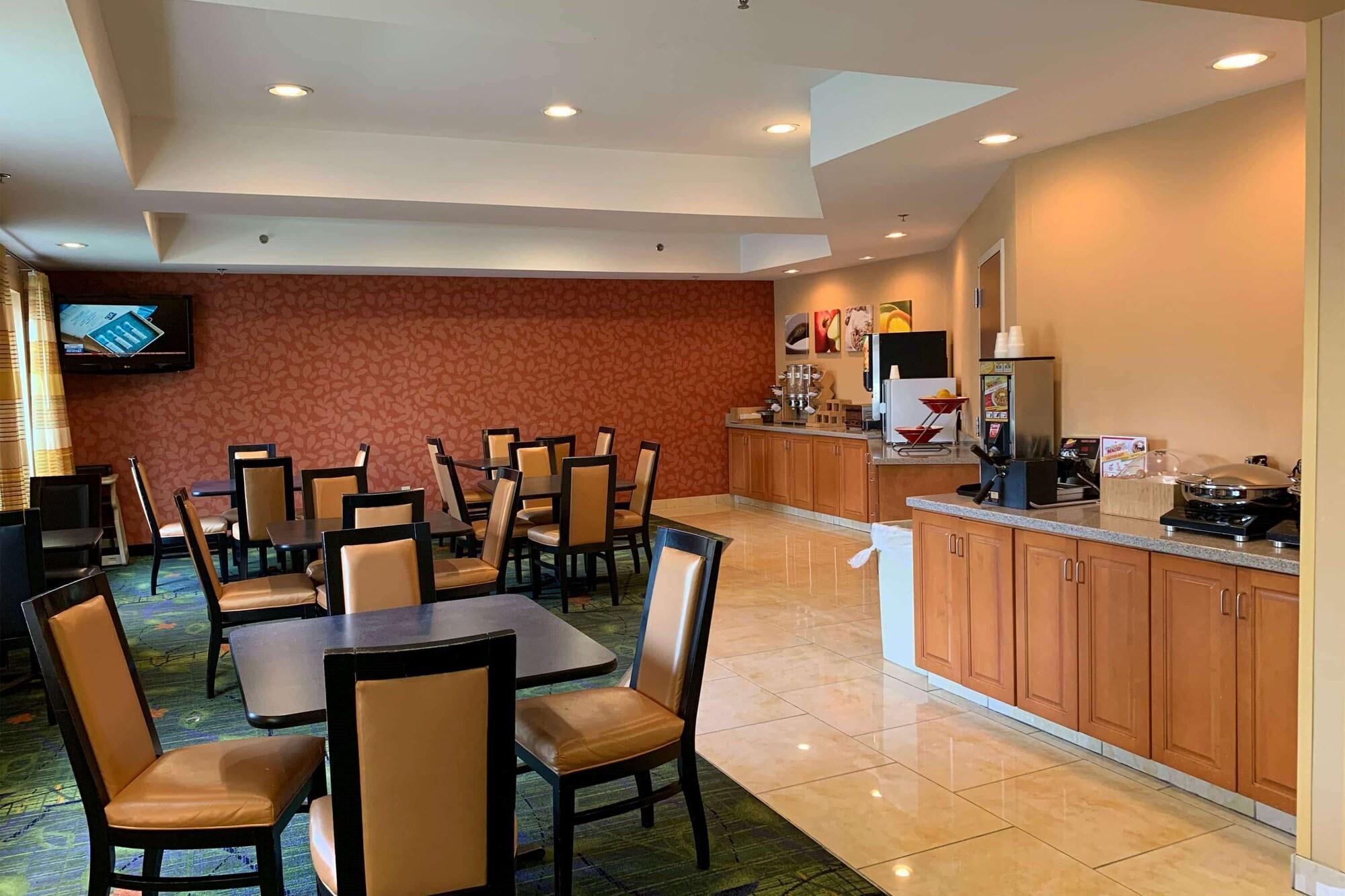 Country Inn & Suites By Radisson, Fayetteville I-95, Nc エクステリア 写真