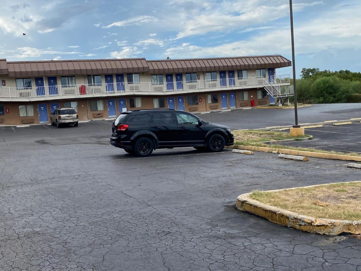 Travelodge By Wyndham San Antonio Lackland Afb North エクステリア 写真