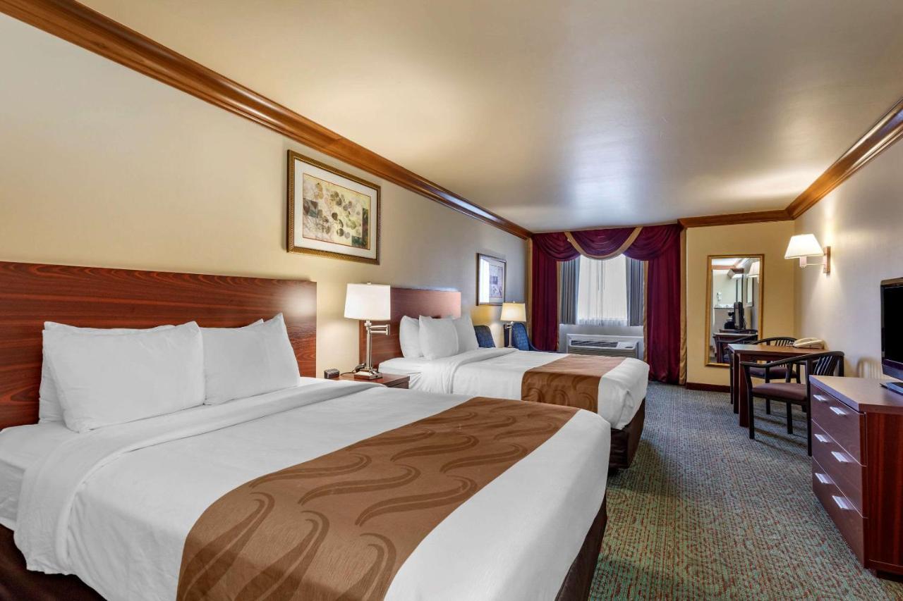 Quality Inn And Suites Denver Airport - Gateway Park オーロラ エクステリア 写真