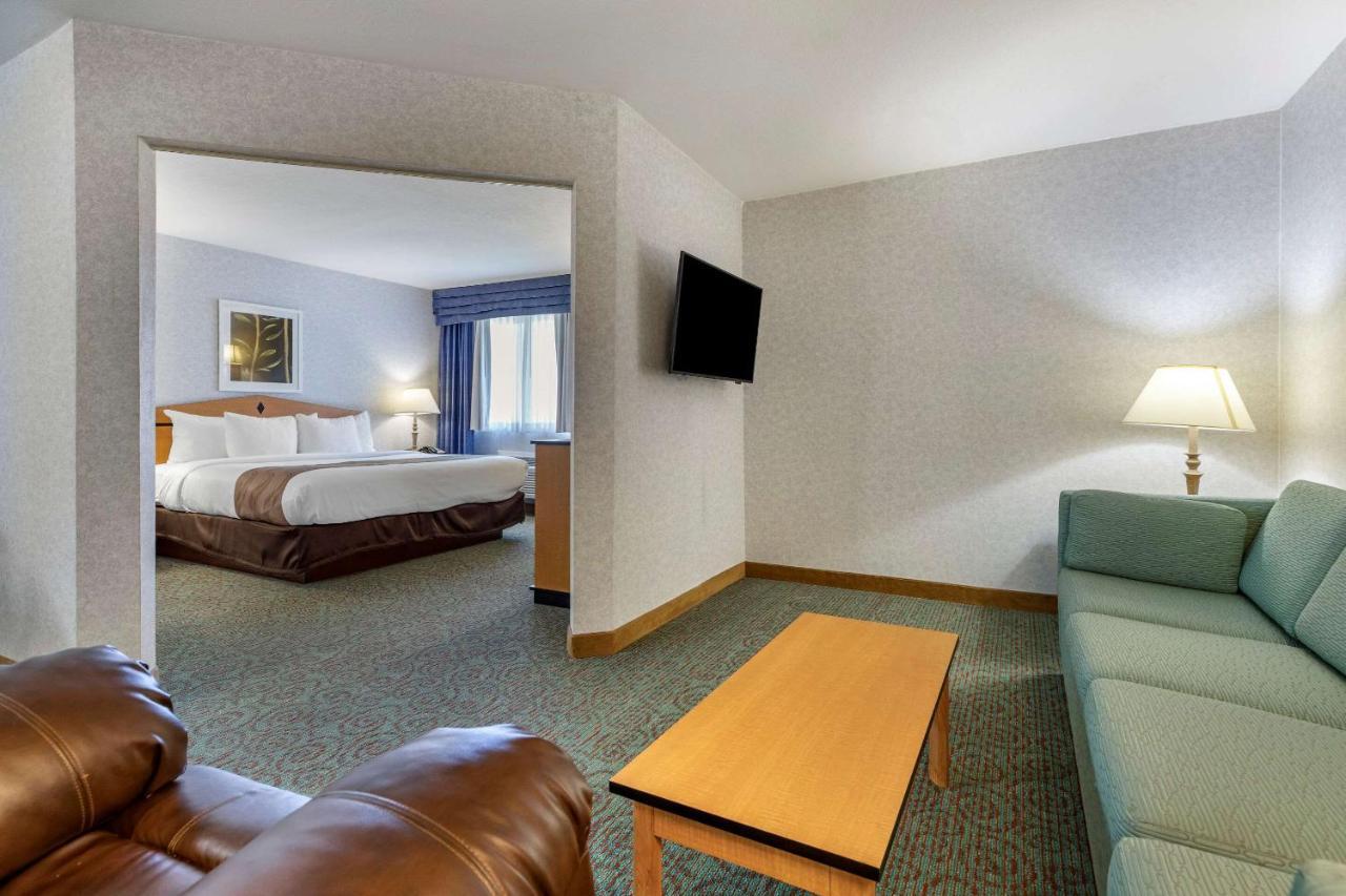 Quality Inn And Suites Denver Airport - Gateway Park オーロラ エクステリア 写真