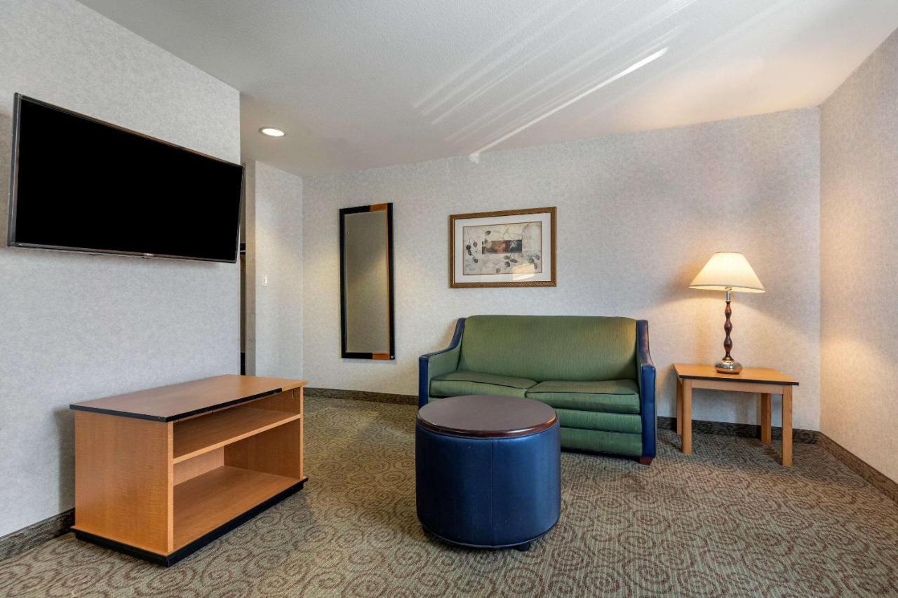 Quality Inn And Suites Denver Airport - Gateway Park オーロラ エクステリア 写真