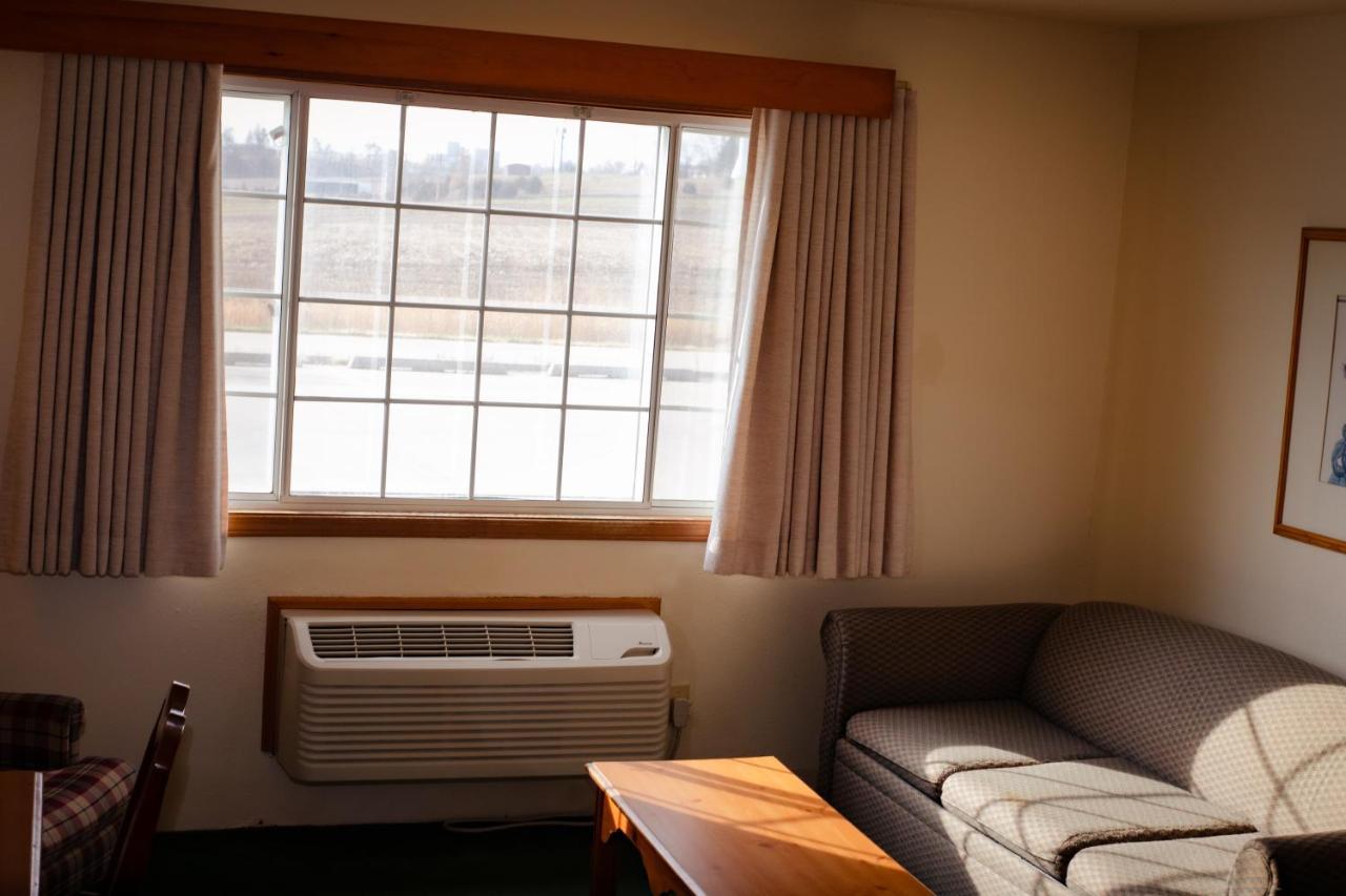 Cozy House Inn & Suites By Marifah Williamsburg エクステリア 写真