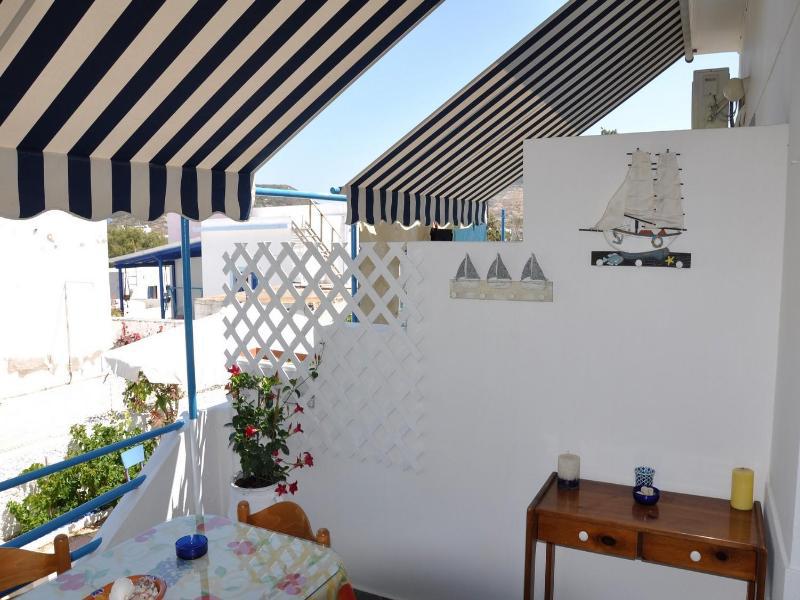 ホテルEleni House Milos Island エクステリア 写真