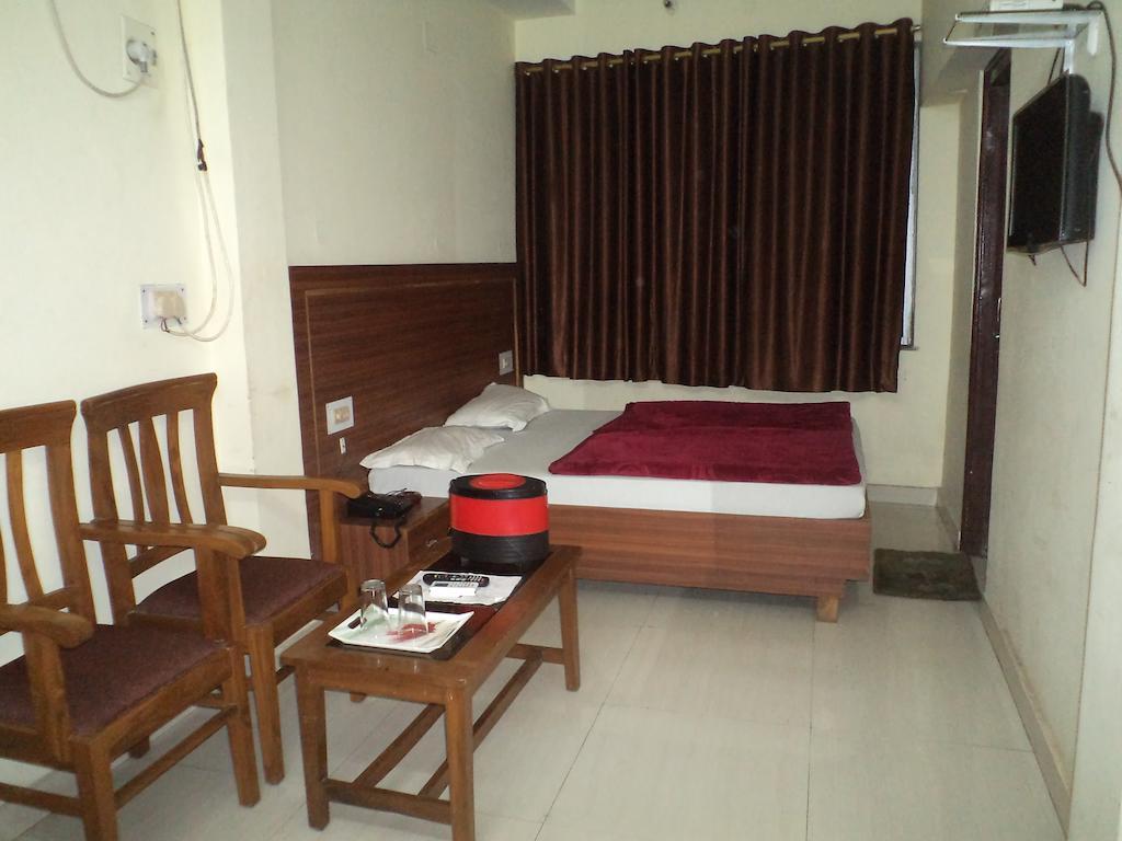 Hotel Umang ラクナウ 部屋 写真
