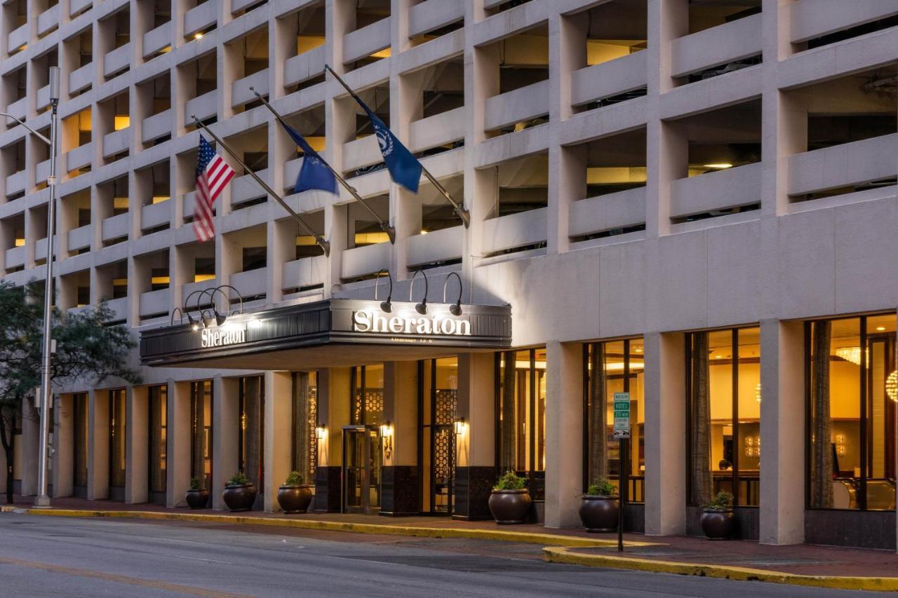 シェラトン インディアナポリス シティー センター ホテル エクステリア 写真