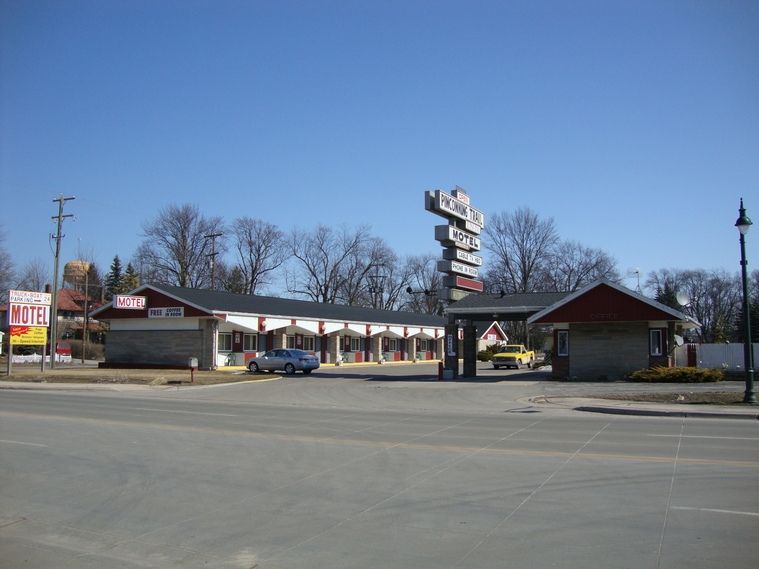 Pinconning Trail Inn Motel エクステリア 写真