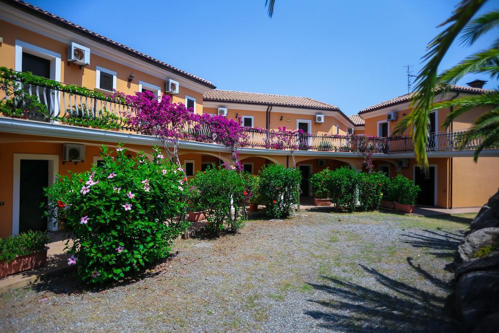 Villaggio Hotel Lido San Giuseppe ブリアーティコ エクステリア 写真
