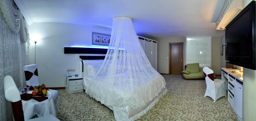 Demosan Hotel Karaman エクステリア 写真