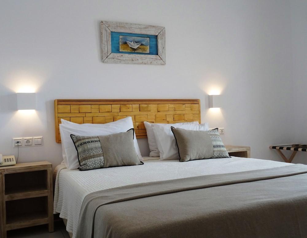 ホテル Paros Bay パラスポロス エクステリア 写真